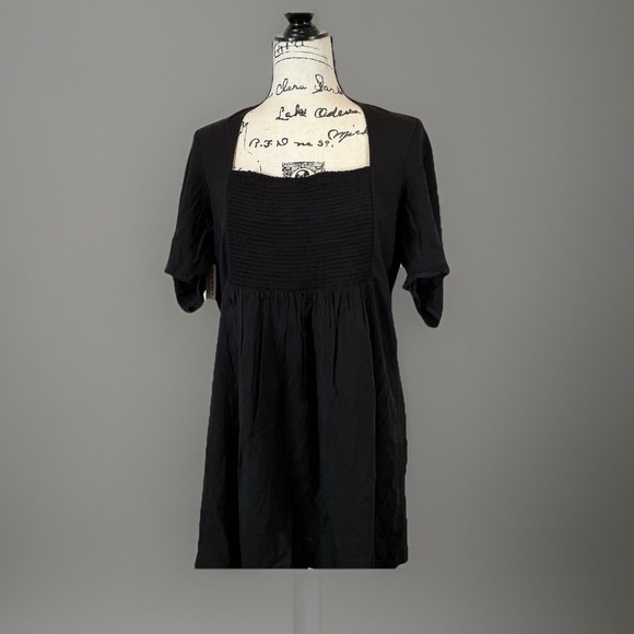 Old Navy Black Mini Dress Smocked Square Neck Open Back Short Sleeve XL - Picture 1 of 5
